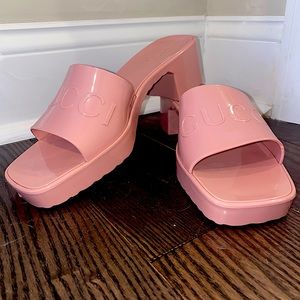 Gucci Rubber Slide Sandals